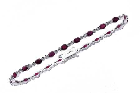 B184-26754: BRACELET 4.08 RUBY 4.55 TGW