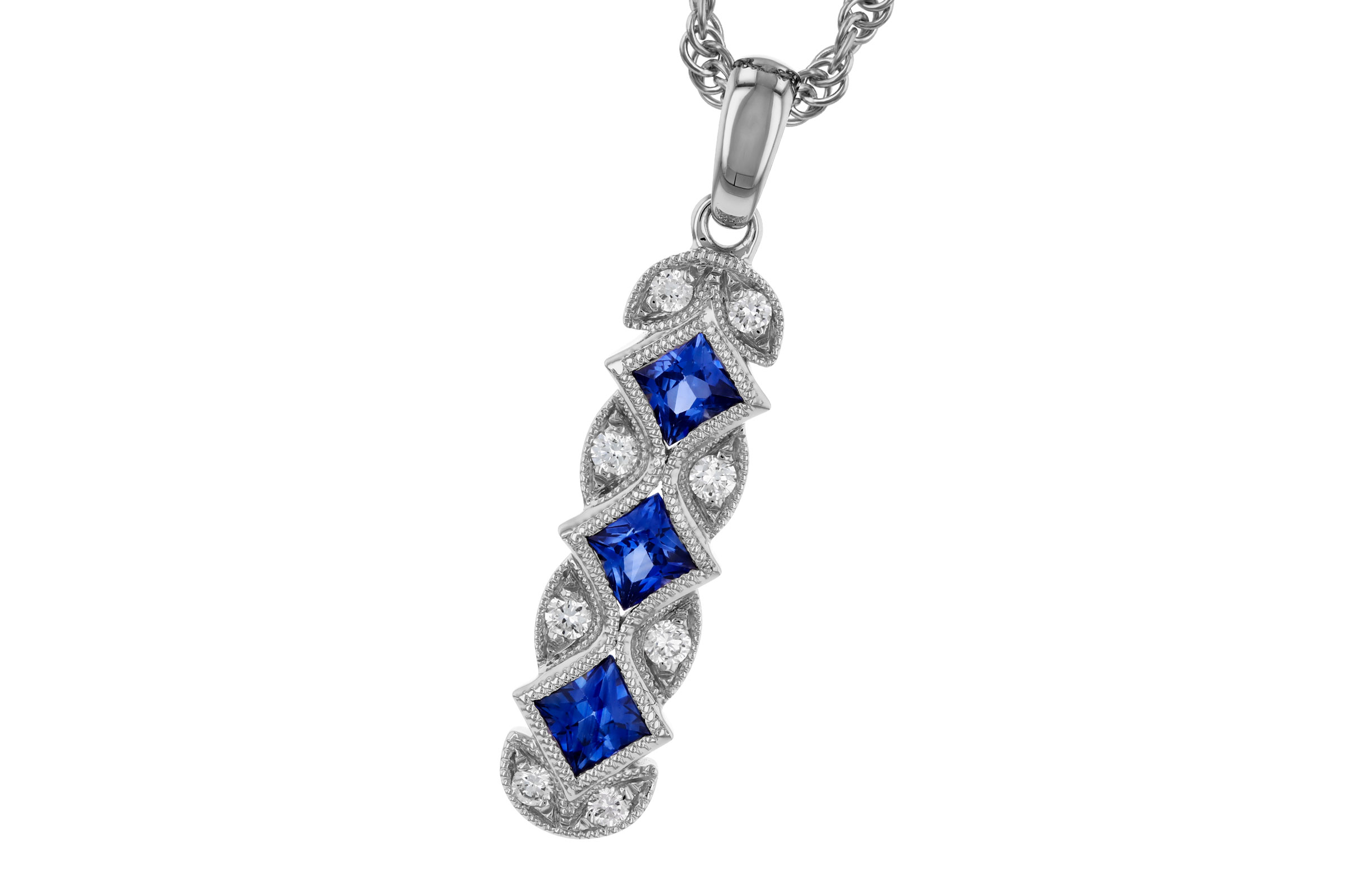 B276-02190: NECKLACE .55 TW SAPPHIRE .64 TGW
