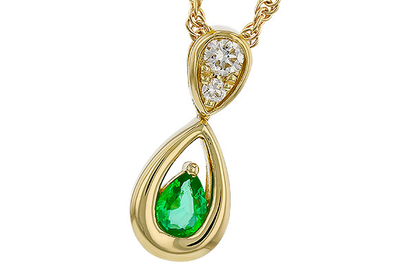 E275-13145: NECKLACE .10 EMERALD .16 TGW (4x3 EMER)